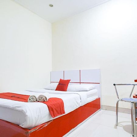 Reddoorz At Buah Batu 5 Hotel Bandung Ngoại thất bức ảnh
