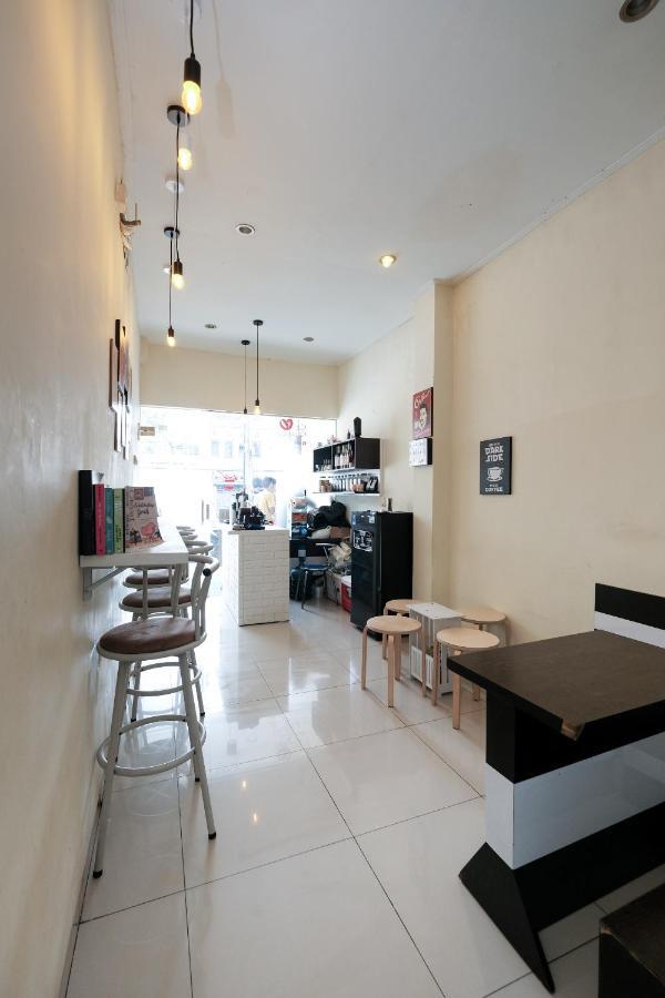 Reddoorz At Buah Batu 5 Hotel Bandung Ngoại thất bức ảnh